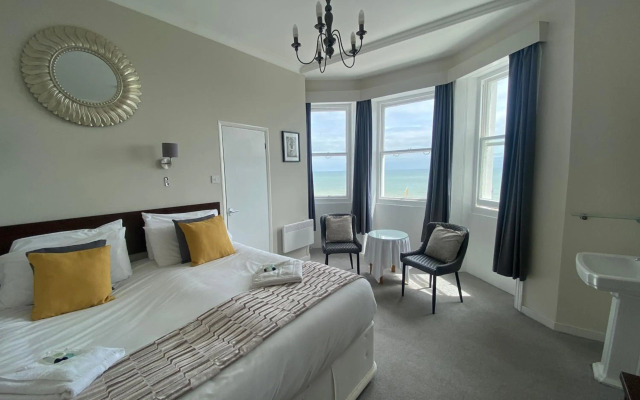 OYO Oban Hotel