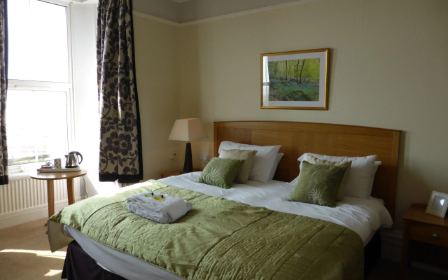 Bailey Ground Lodge