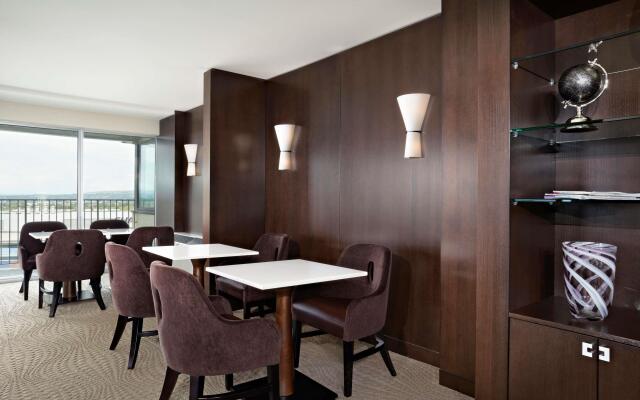 Sheraton Cavalier Calgary Hotel