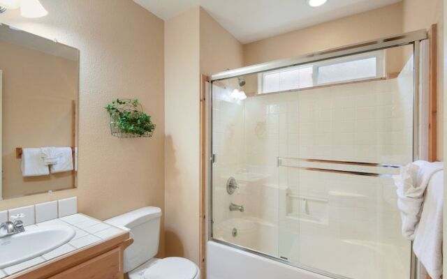 Kings Beach Bliss Walk to Outdoor Fun!