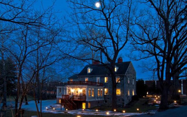 The Wayside Inn Bed & Breakfast