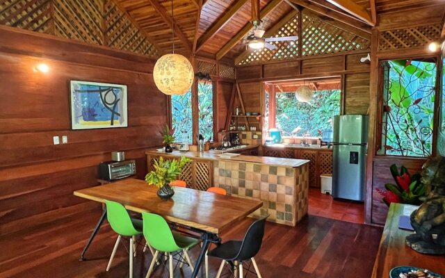 Geckoes Lodge