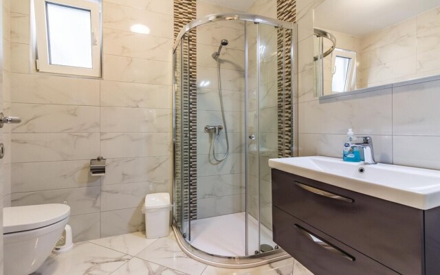 Awesome Home in Medulin With Wifi and 3 Bedrooms