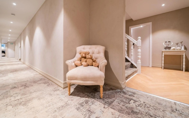 Grand Hotel Normandy by CW Hotel Collection