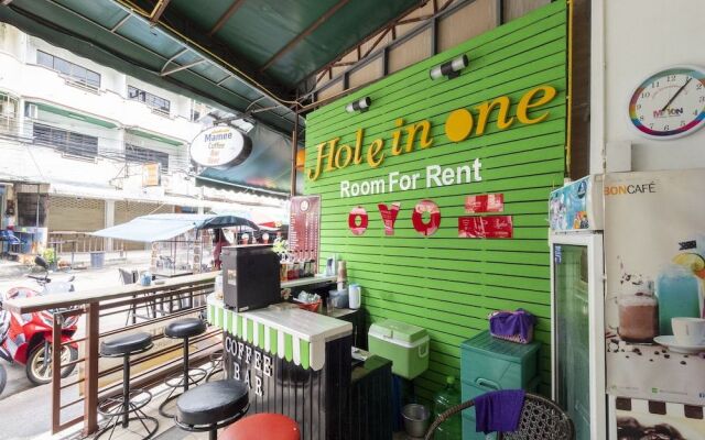OYO 75350 Hole In One Bar Hotel