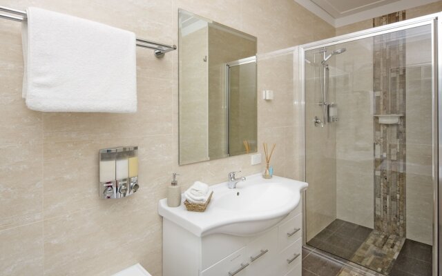 Kickenback Chalet - Contemporary chalet in the heart of Crackenback