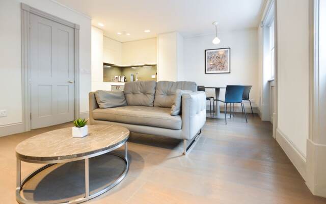 Soho Luxury 1 Bedroom Apartment by Concept Apartments