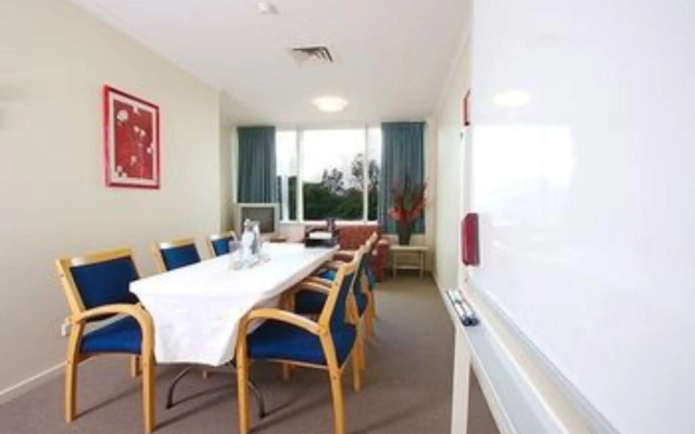 Chasely Apartment Hotel