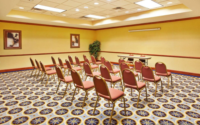 Holiday Inn Express Hotel & Suites Bremen by IHG