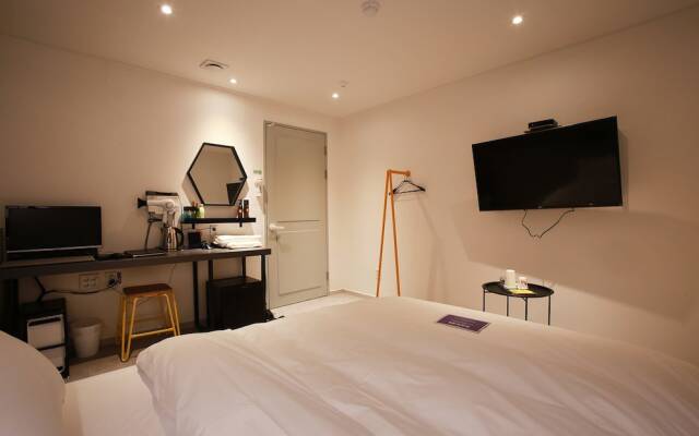 Motel Yam Suwon Cityhall