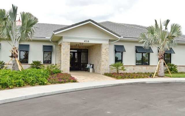 2941 Modern 4BD at Storey Lake