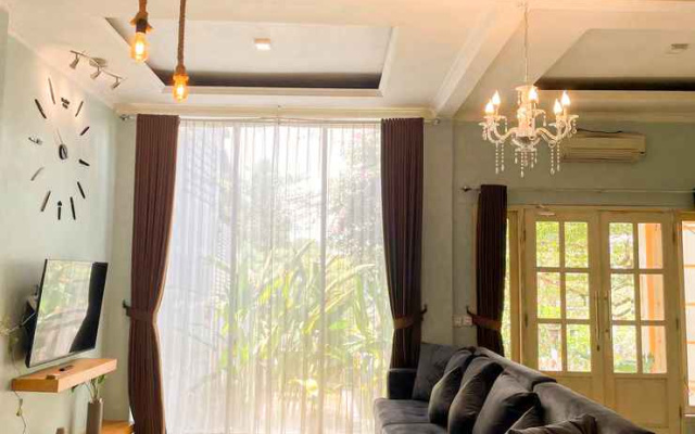 Villa Kamar Tamu Warungboto