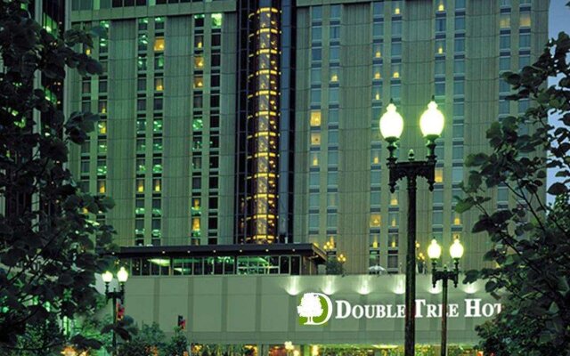 DoubleTree by Hilton Omaha Downtown
