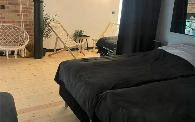 A Comfortable Apartment in the Heart of the City