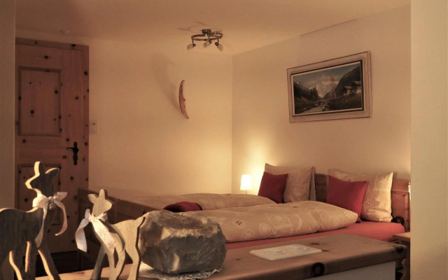 Chesa Sper l'Ovel Brail