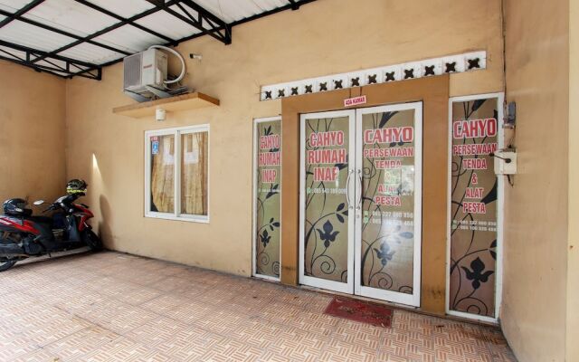 OYO 92459 Cahyo Kost 2