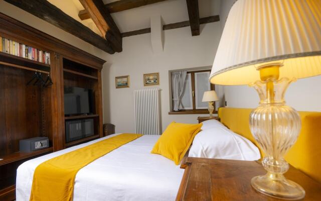 1448 Antica Dimora Al Merlo Bianco