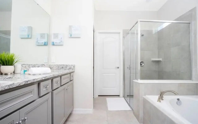 7316 Luxury Home 5BD Near Disney