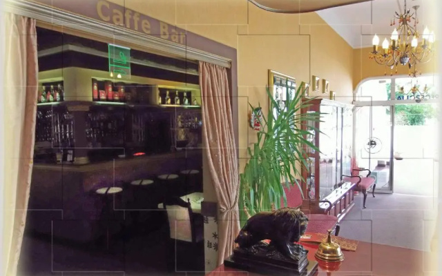 Hotel Lav