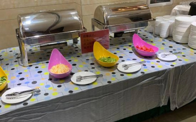 Ruijing Hotel – Meal – Jiayuguan