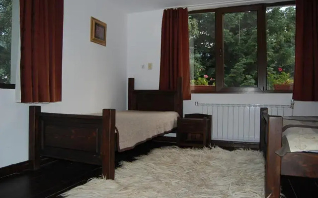 Guest House Ela