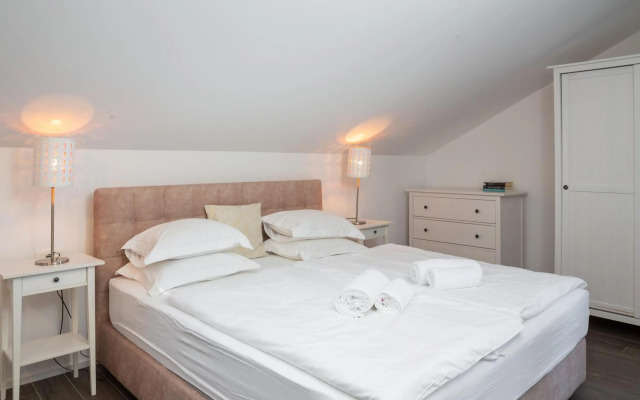 Luxury Apartments Jolara