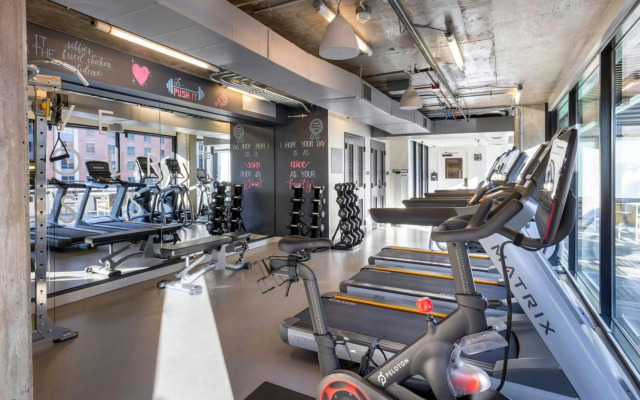 Moxy Washington DC Downtown