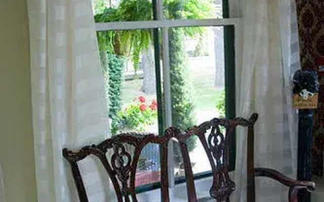 Stewart House Inn