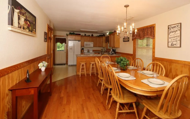 Walnut Grove 2 3 Br cabin by RedAwning