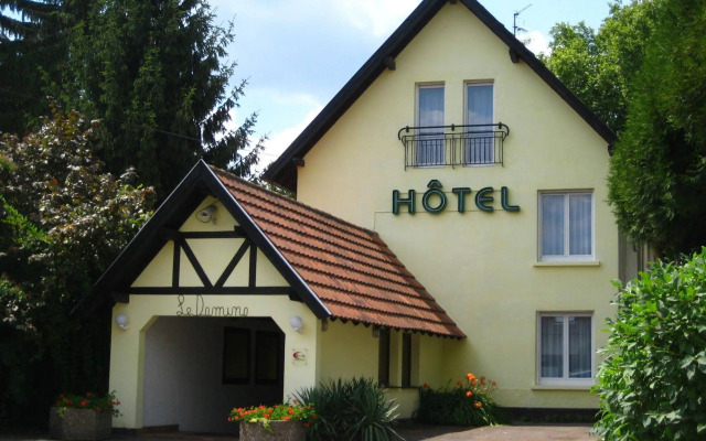 hotelImage