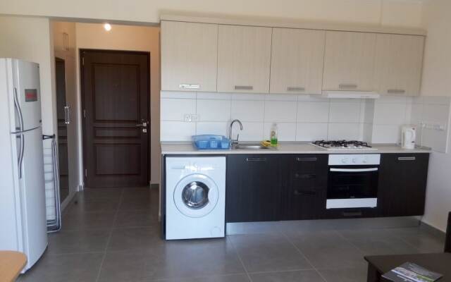 Studio Apartment at Longbeach