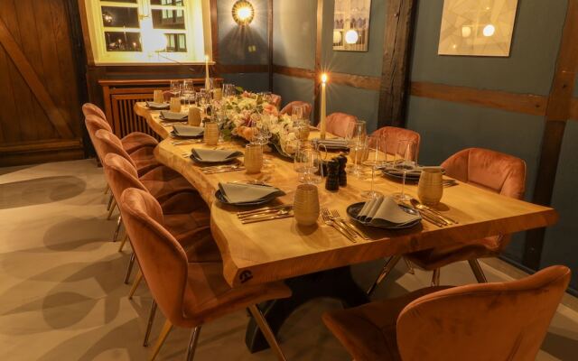 Meinsbur Boutique Hotel