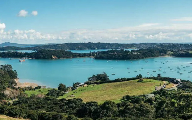 Te Whau Lodge