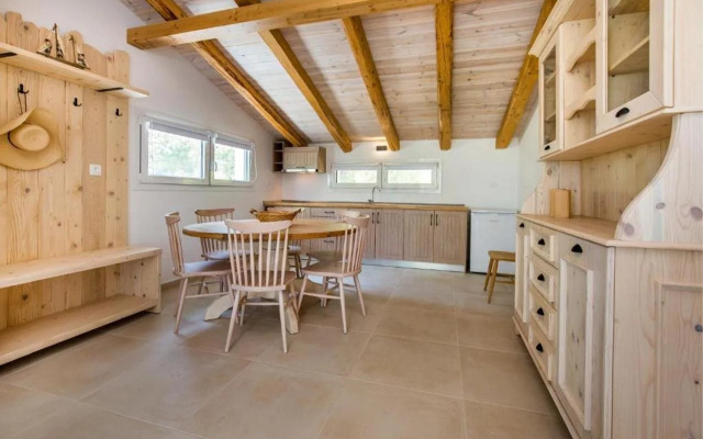 Rodon House Aparthotel