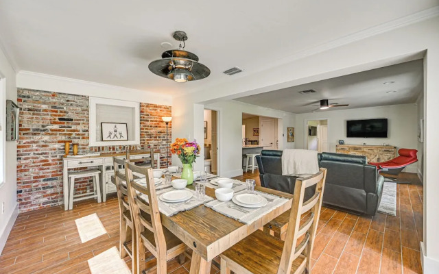 Bonita Springs Riverfront Retreat w/ Lanai