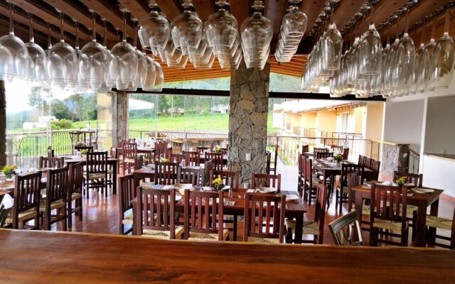Hotel 7 Cabañas