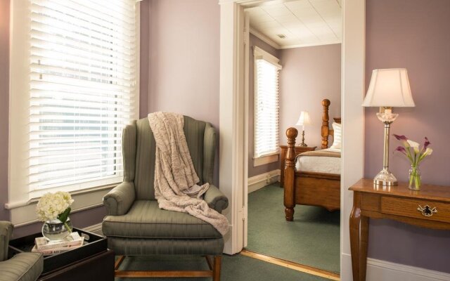 Steeles Tavern Manor