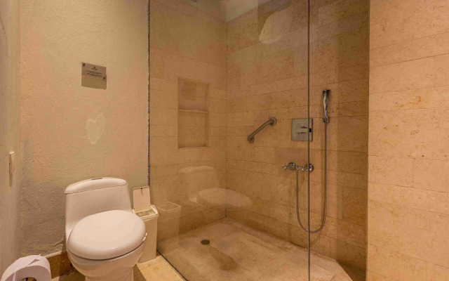 Ananda Hotel Boutique