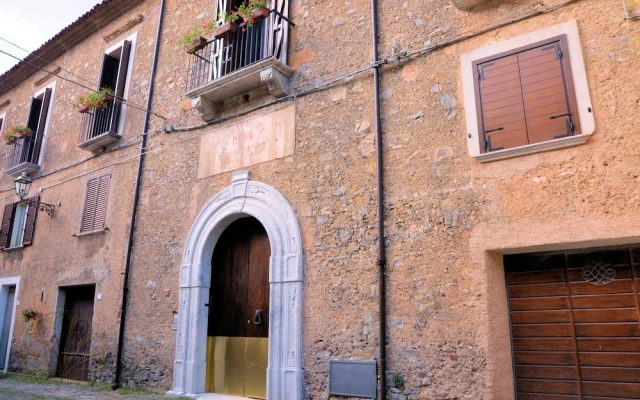 Palazzo Di Mayo