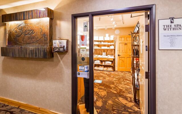 Best Western Premier The Lodge on Lake Detroit