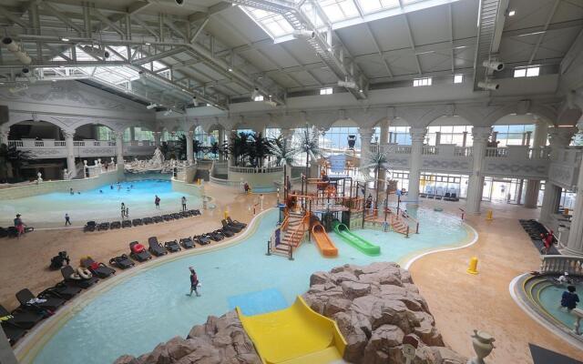 High 1 Convention Hotel