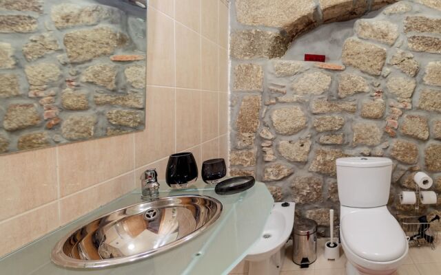 Go2oporto River & Reboleira Side