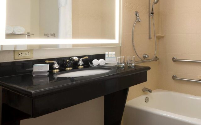 Homewood Suites by Hilton Jacksonville Deerwood Park