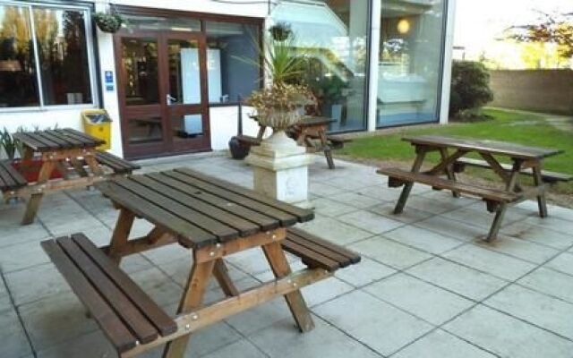 Airport Inn Gatwick