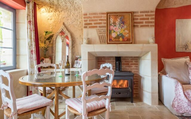 Gîtes troglodytes de la Rochère