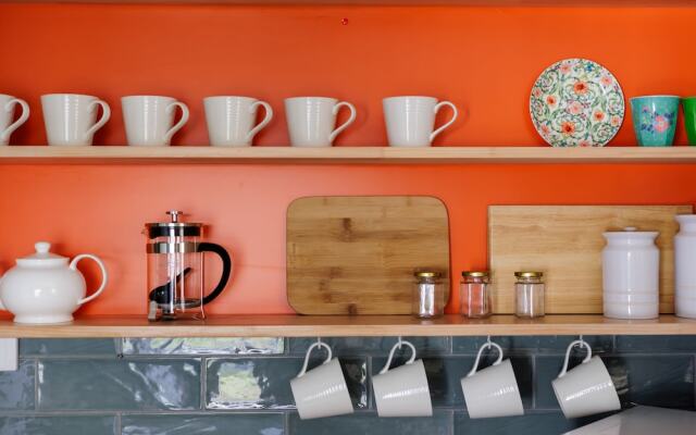 Wollaston House by the BnB Collection