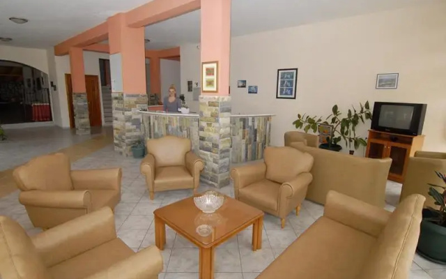 Meni Studios