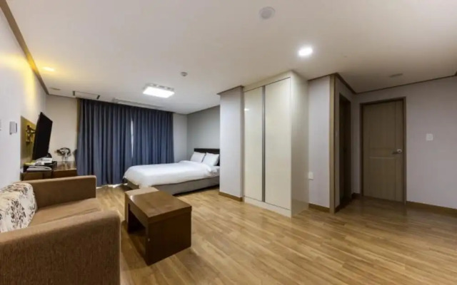 Boryeong (Daecheon) Mud Beach Hotel
