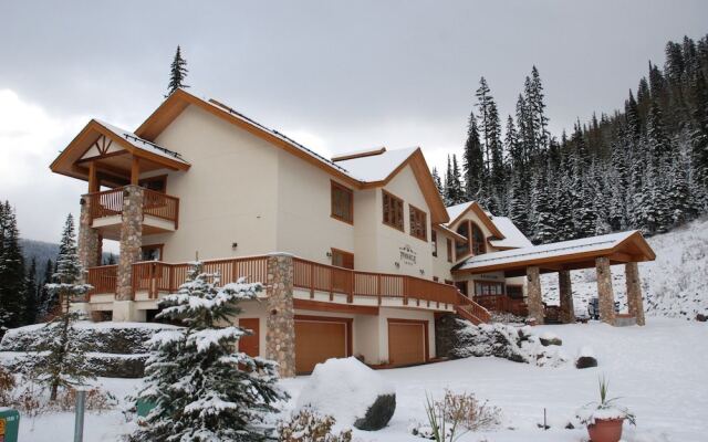 The Pinnacle Lodge