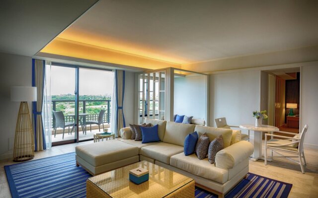 Hotel Shigira Mirage
